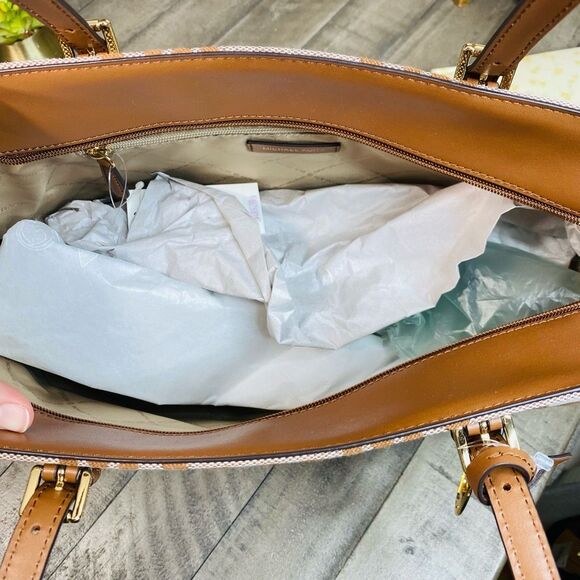 Michael Kors Women's Gilly Logo Jacquard Large Drawstring Travel Tote - Picture 9 of 11